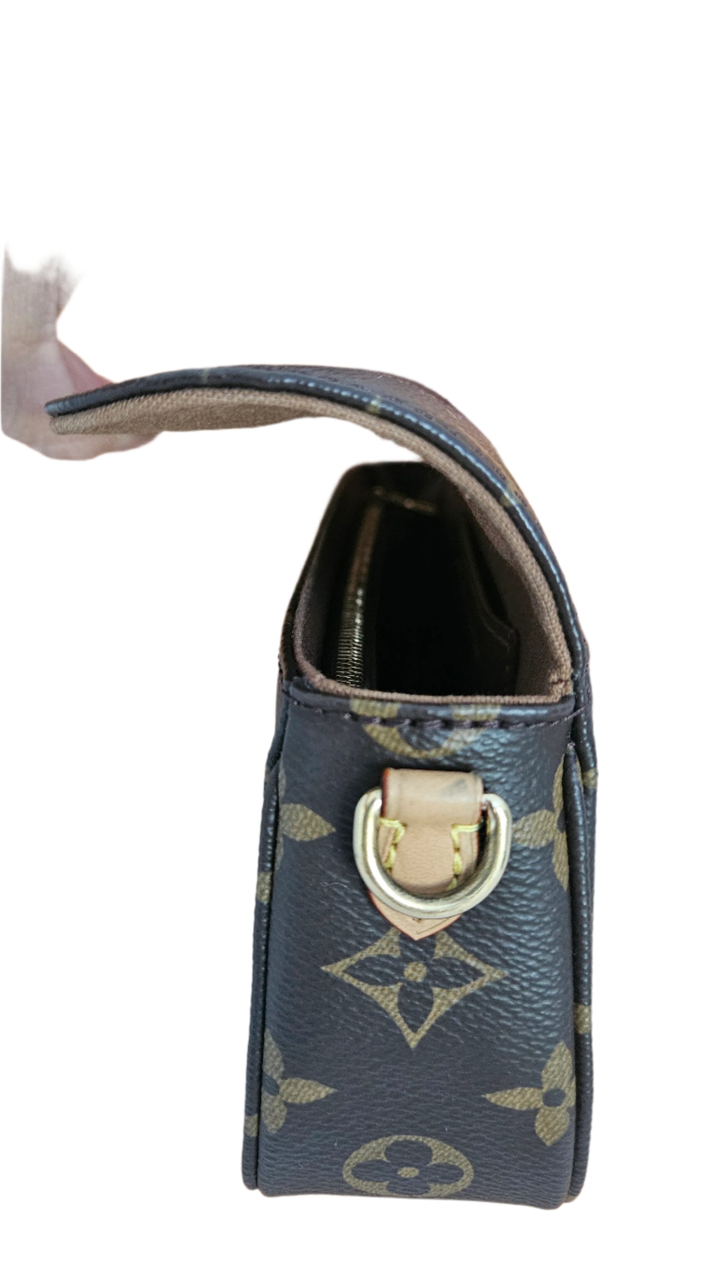 LOUIS VUITTON IVY