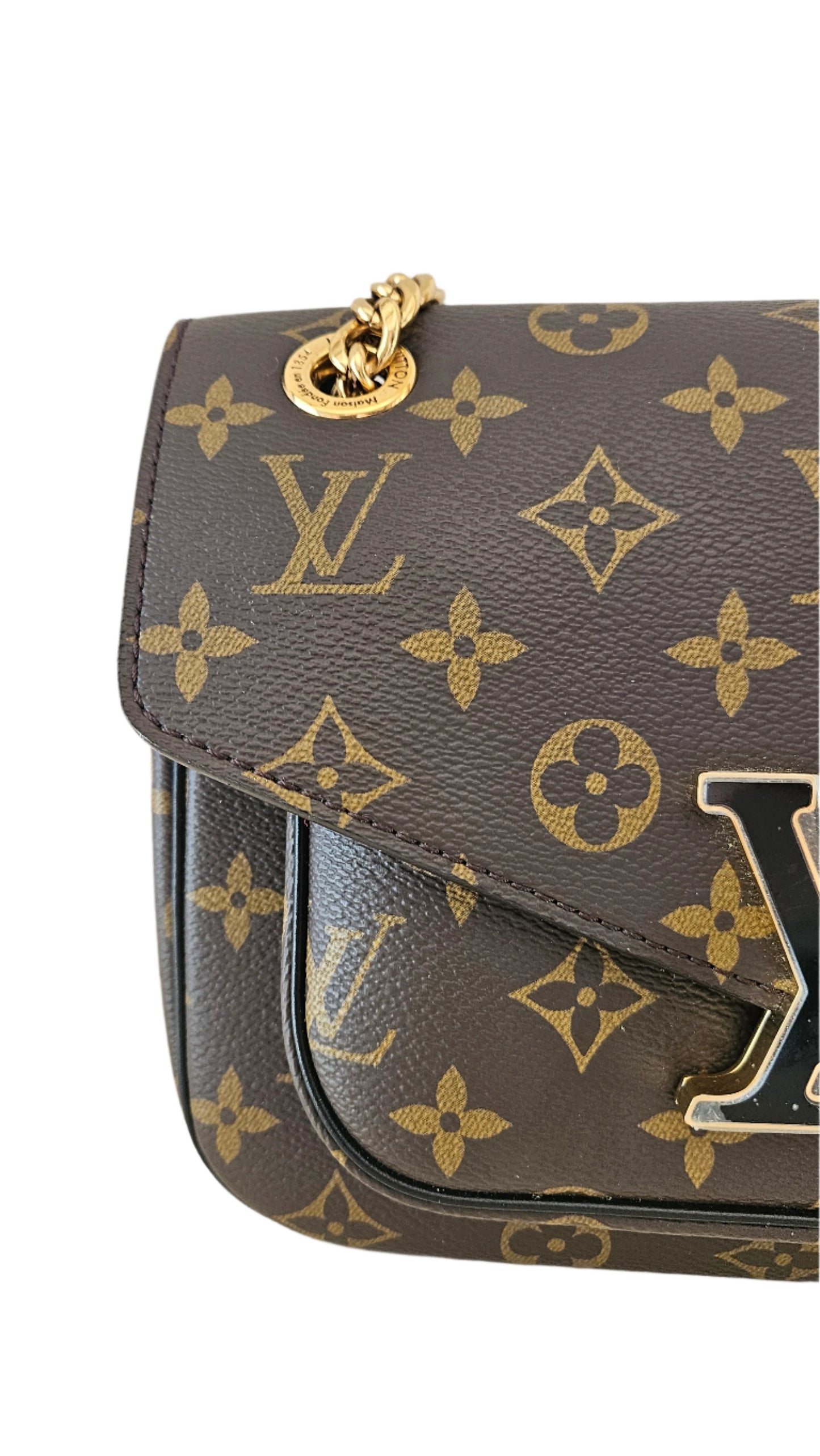 LOUIS VUITTON PASSY CANVAS