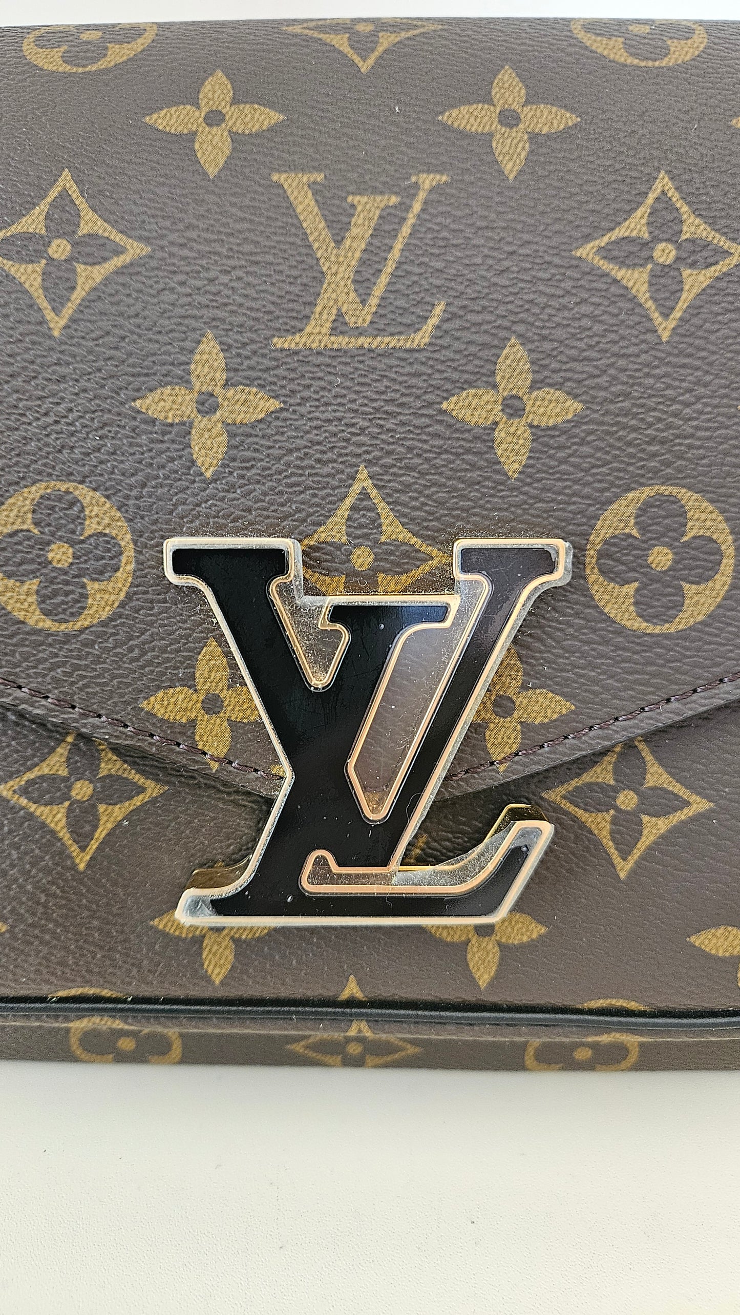 LOUIS VUITTON PASSY CANVAS