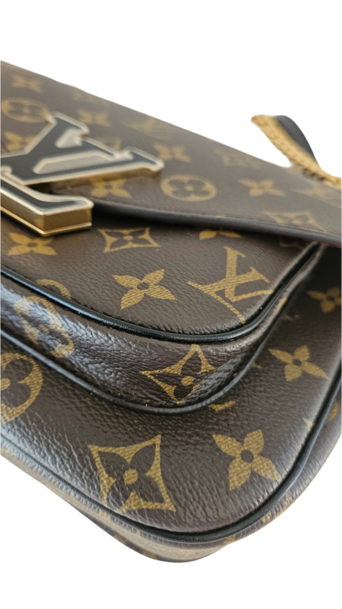 LOUIS VUITTON PASSY CANVAS