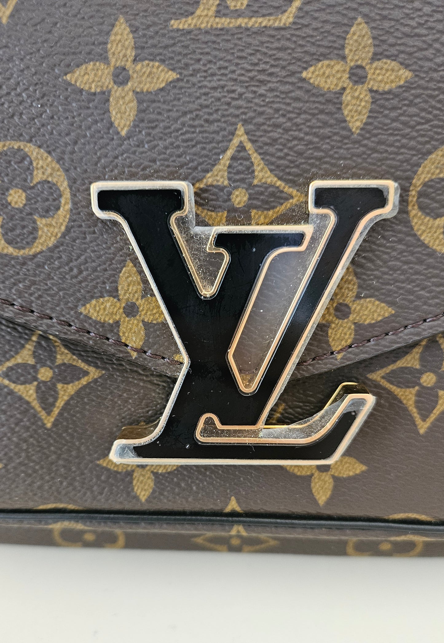 LOUIS VUITTON PASSY CANVAS