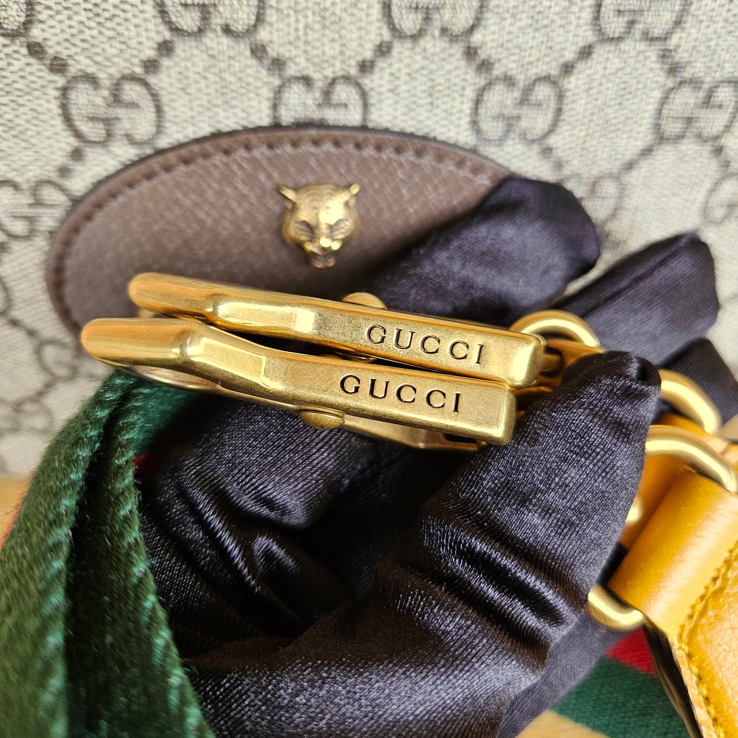 Gucci Neo GG supreme messenger bag multicolor GHW