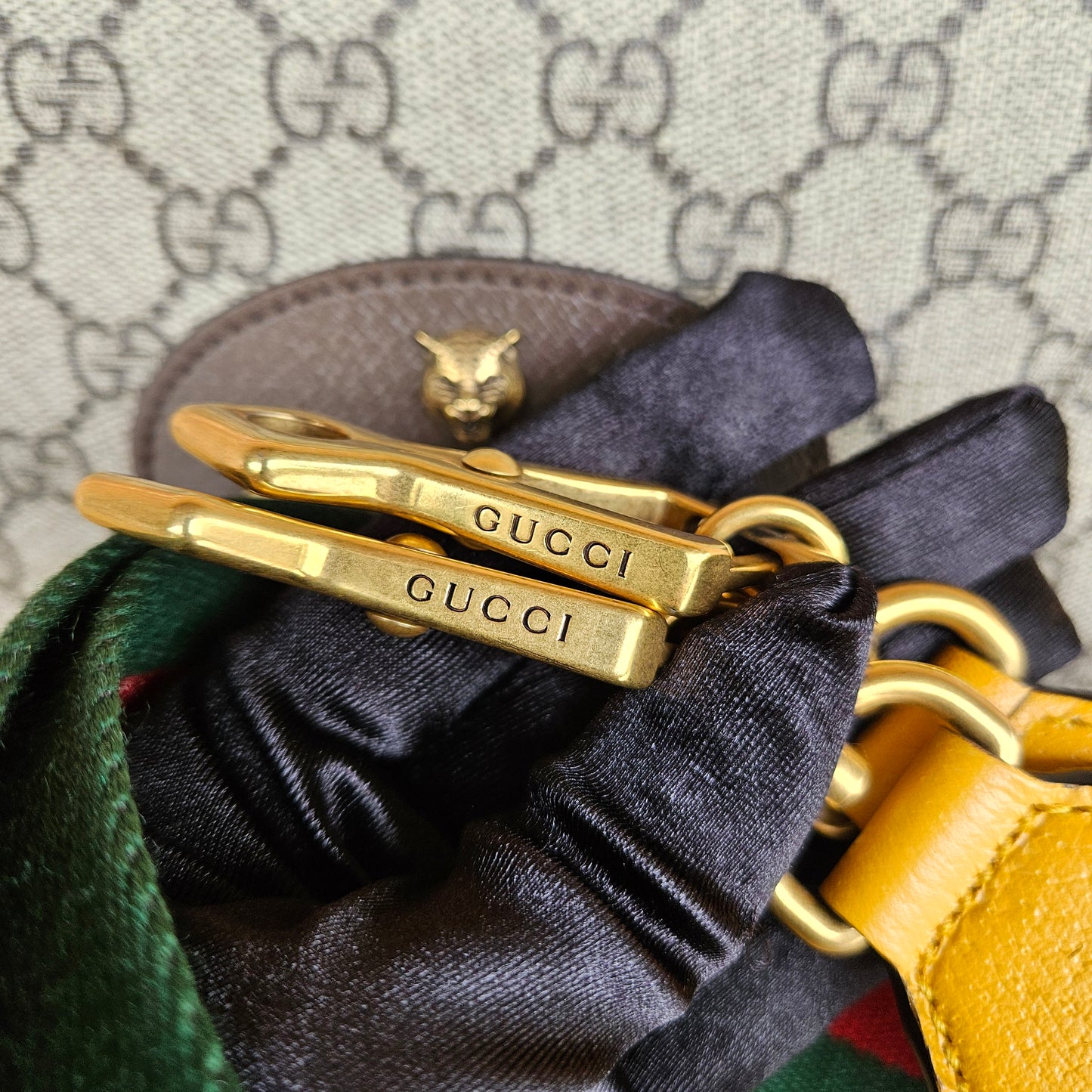 Gucci Neo GG supreme messenger bag multicolor GHW