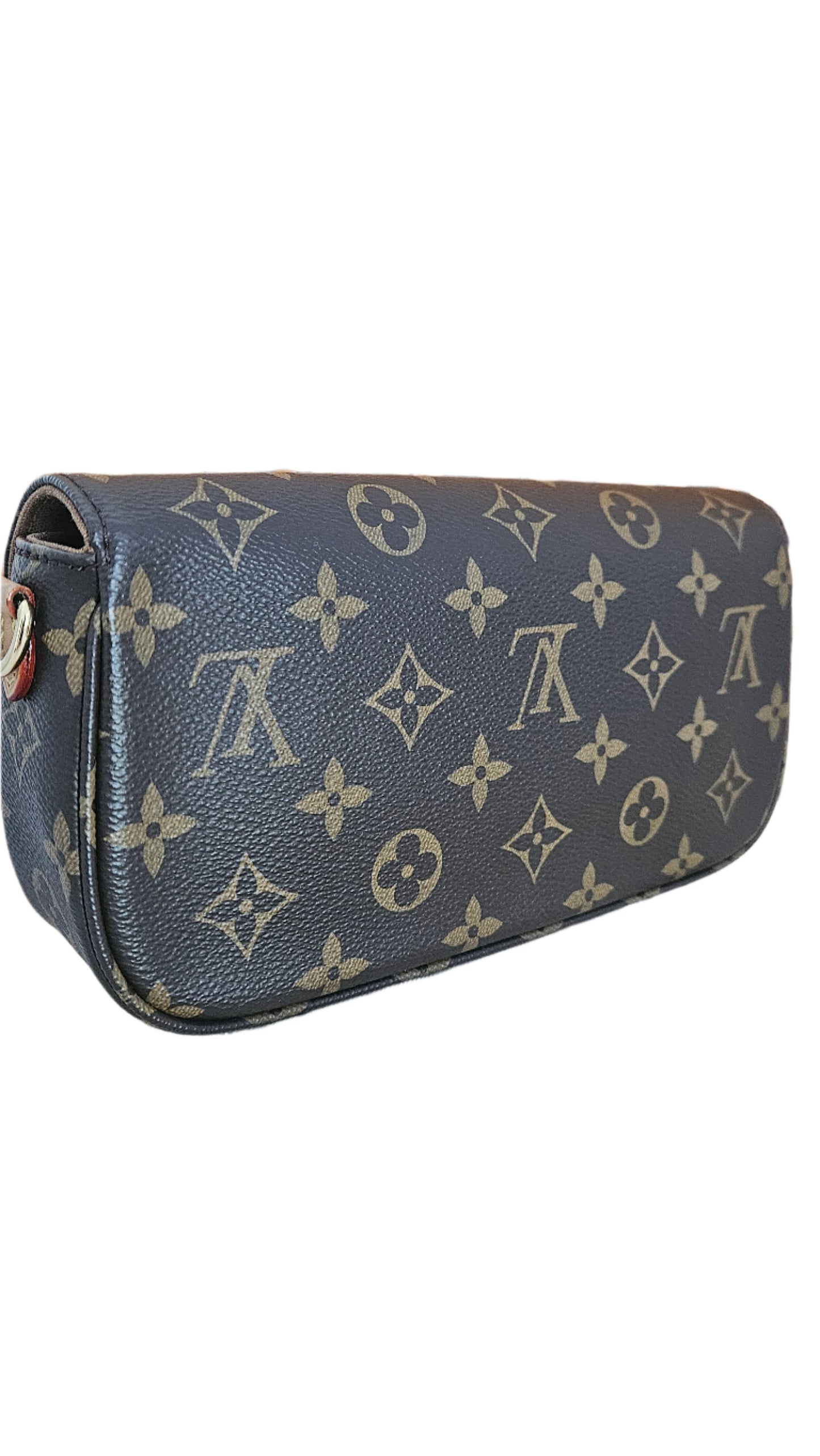 LOUIS VUITTON IVY