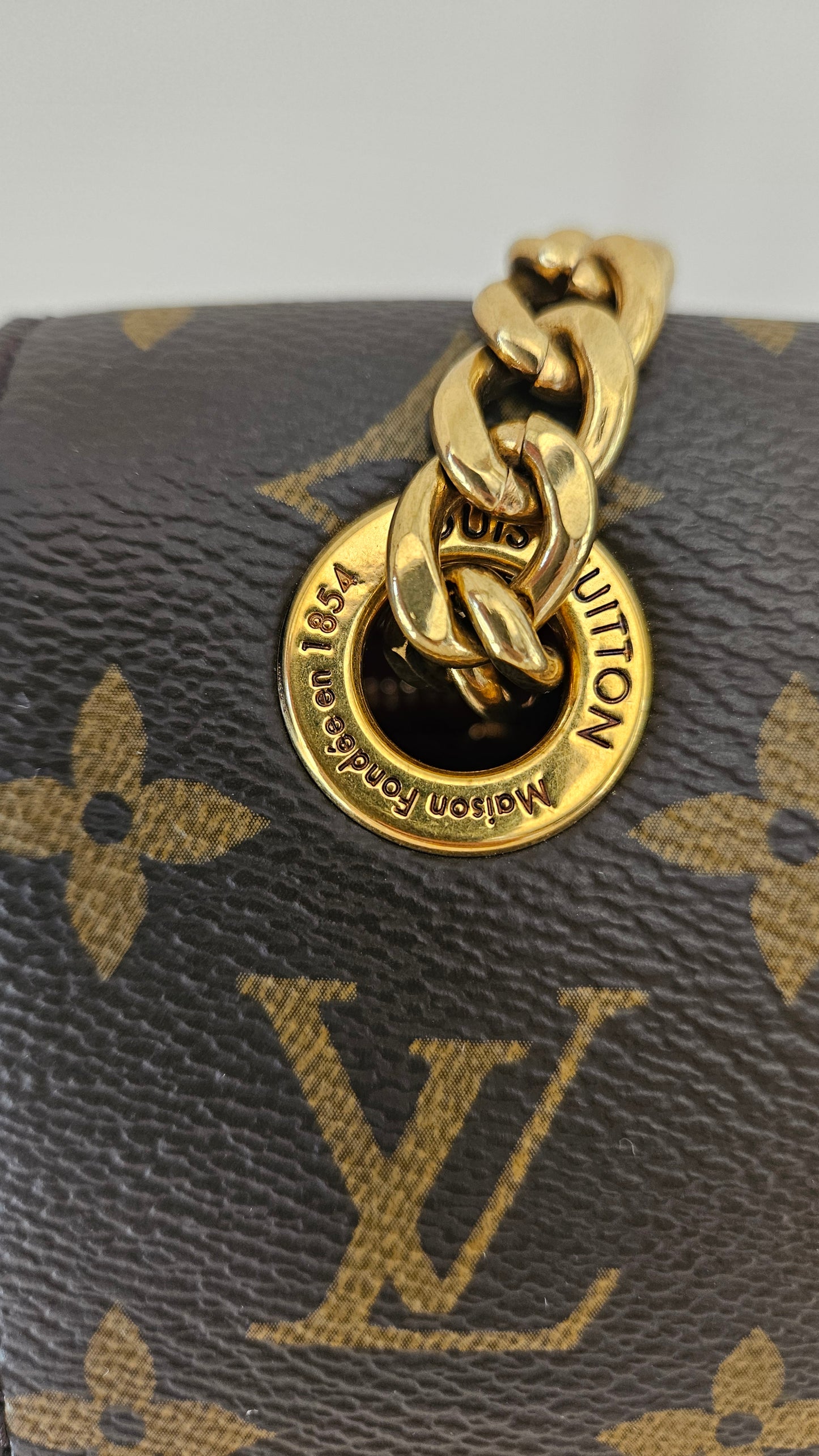 LOUIS VUITTON PASSY CANVAS