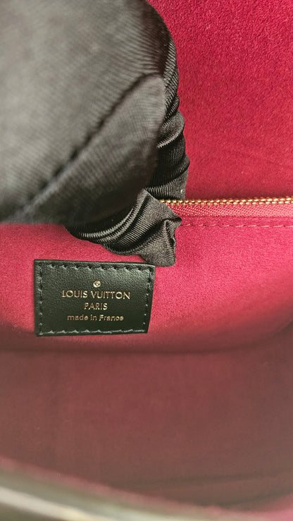 LOUIS VUITTON PASSY CANVAS