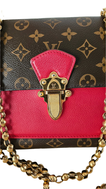 VICTOIRE SHOULDER BAG